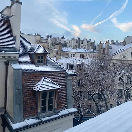 Les Degres De Notre Dame 3*