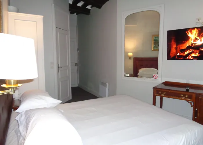 Les Degres De Notre Dame Hotel
