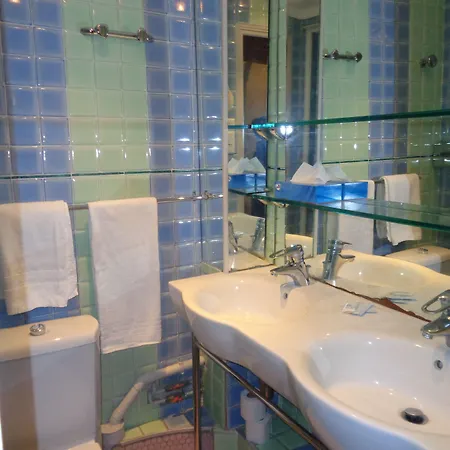 מלון Les Degres De Notre Dame פריז