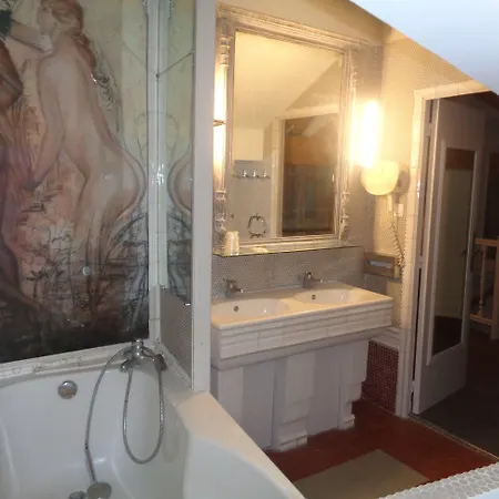 מלון Les Degres De Notre Dame פריז