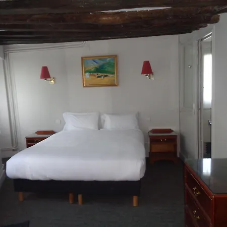 מלון Les Degres De Notre Dame 2*