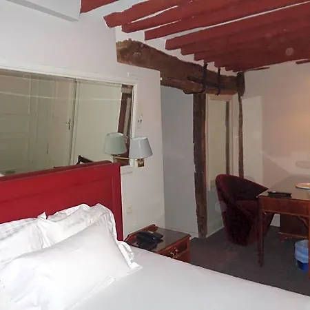 Hotel Les Degrés De Notre Dame París
