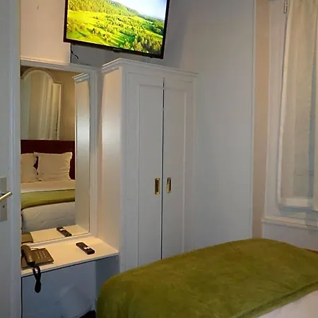 Les Degrés De Notre Dame Hotel 2*