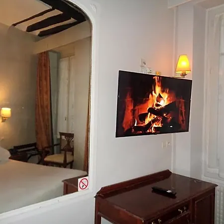 Les Degrés De Notre Dame Hotel París