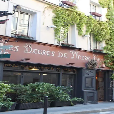 Les Degres De Notre Dame 2*