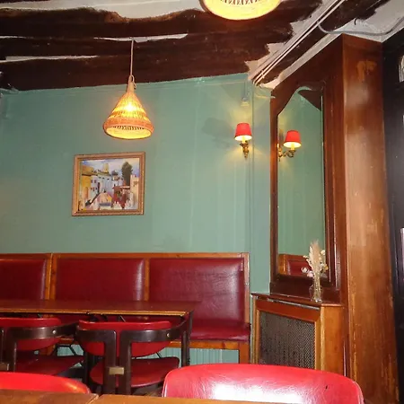 Hotel Les Degres De Notre Dame Paris